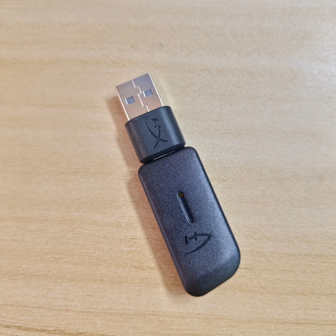 

Wireless Dongle USB Receiver Adapter For HyperX Cloud III / cloud 3 （Not compatible with Cloud III S Wireless）