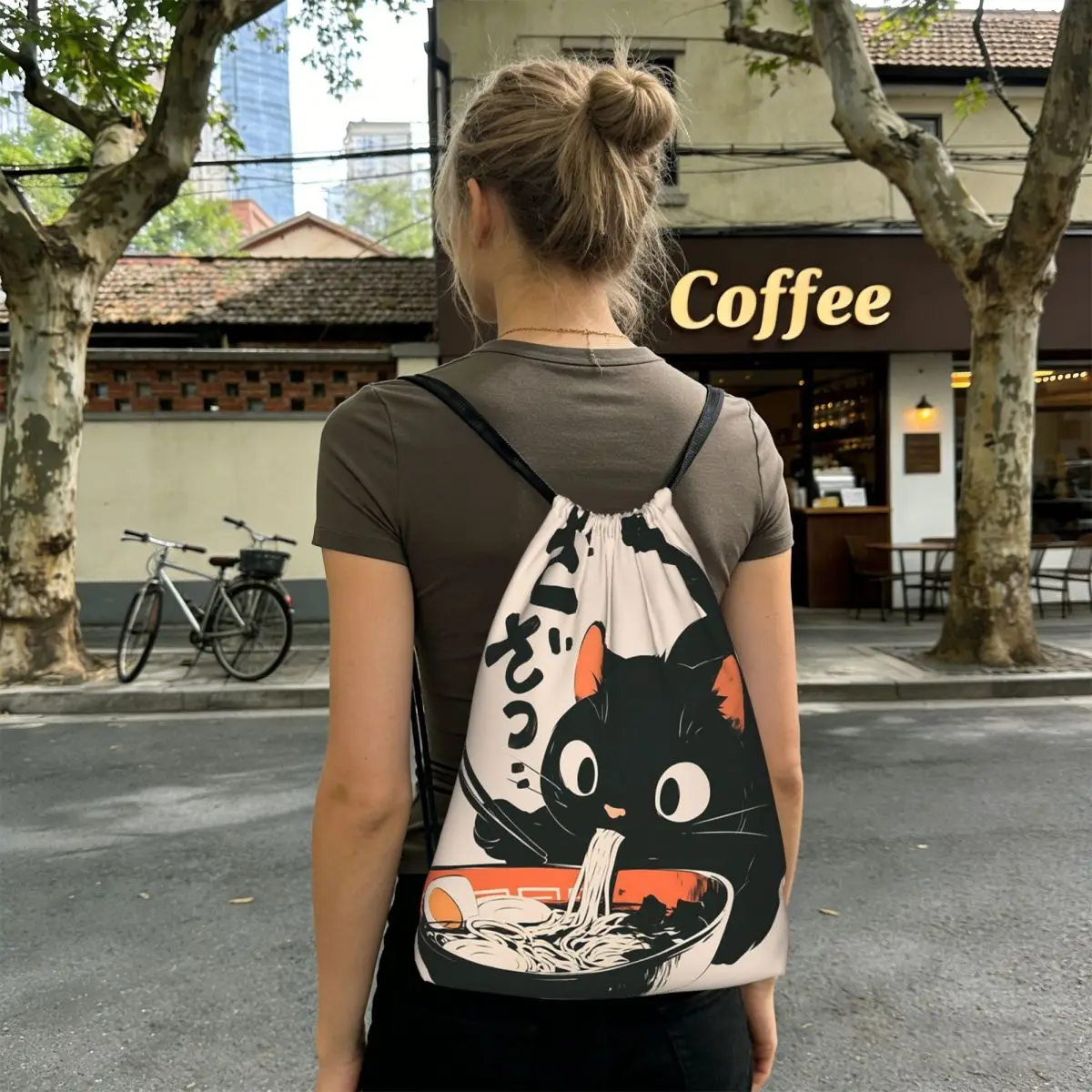 An Adorable Cat Relishing A Bowl Of Ramen Backpacks Multi-function Drawstring Bundle Pocket Sports Bag Book Bags for Man Woman
