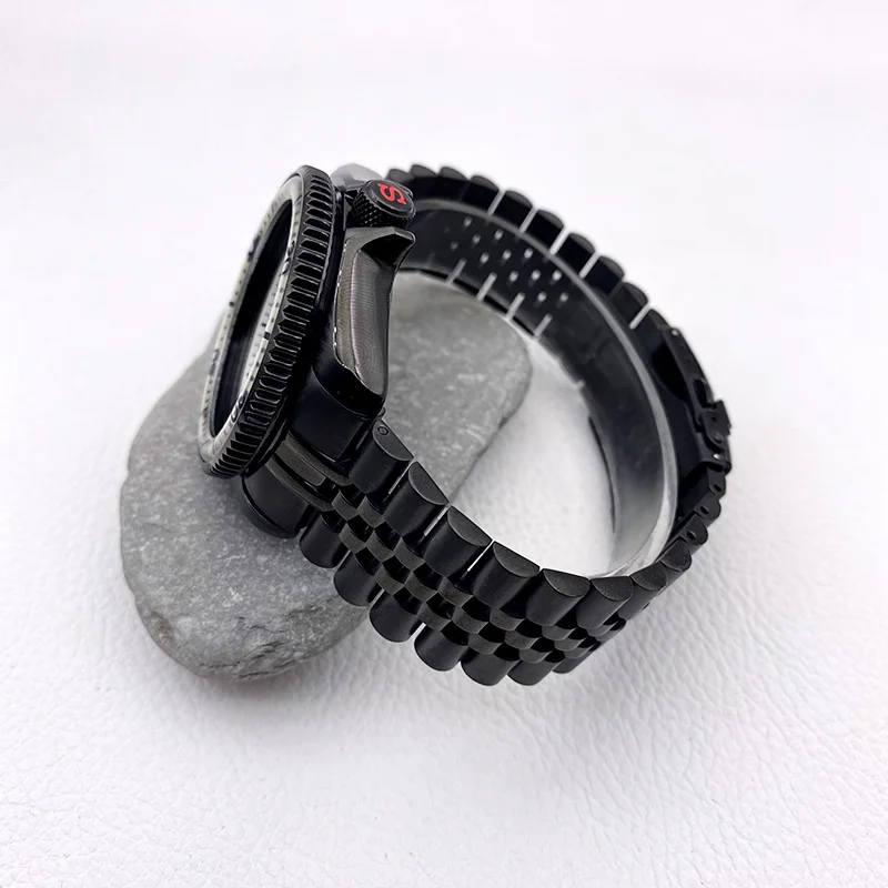 NH35 casing Mod SKX007 casing jam tangan cocok NH35 NH36 7S26 mahkota gerakan pada 3.0 casing jam tangan penyelam pasang baja tahan karat Stap