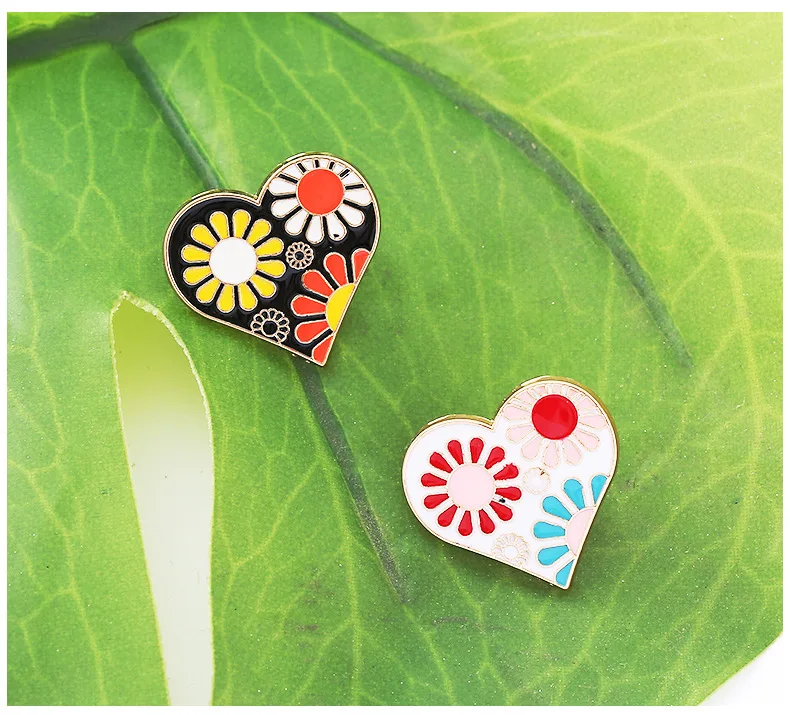 

Cartoon heart-shaped rainbow flower brooch retro love daisy sun flower peach heart badge clothing bag hat accessories