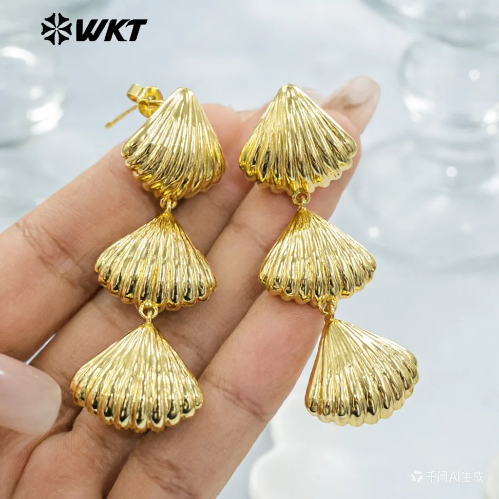 WT-E765 High Quality 18K Gold Plated And Silver Shell Patchwork Long Earrings For Women As Valentine's Day And Anniversary Gifts