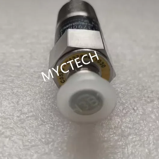 

NEW TRANE SC0524 X13790871030 Flow Switch for Trane Compressor