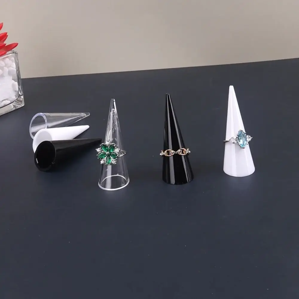 Nuovo supporto per anello conico trasparente Espositore per anelli vuoti in plastica acrilica Espositore per anelli portatile per vetrine