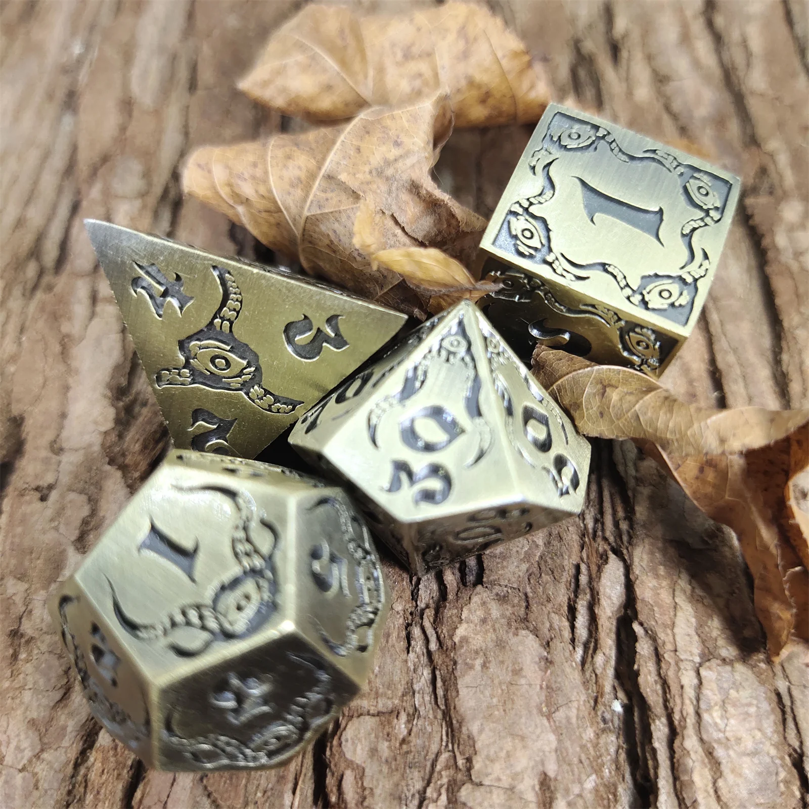 7pcs Bronze Devil Eye DND Metal Dice Set Multi-sided Polyhedral Solid Dice for D&D Game Role Playing Board Table RPG D4 D6~D20