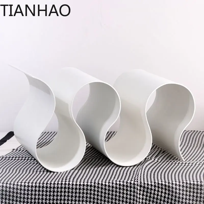 Creativity S-Shape Red  Beverage Tray Drink Rack Coffee Table Decoration Home Ribbon Shape Wine Bottle Stand