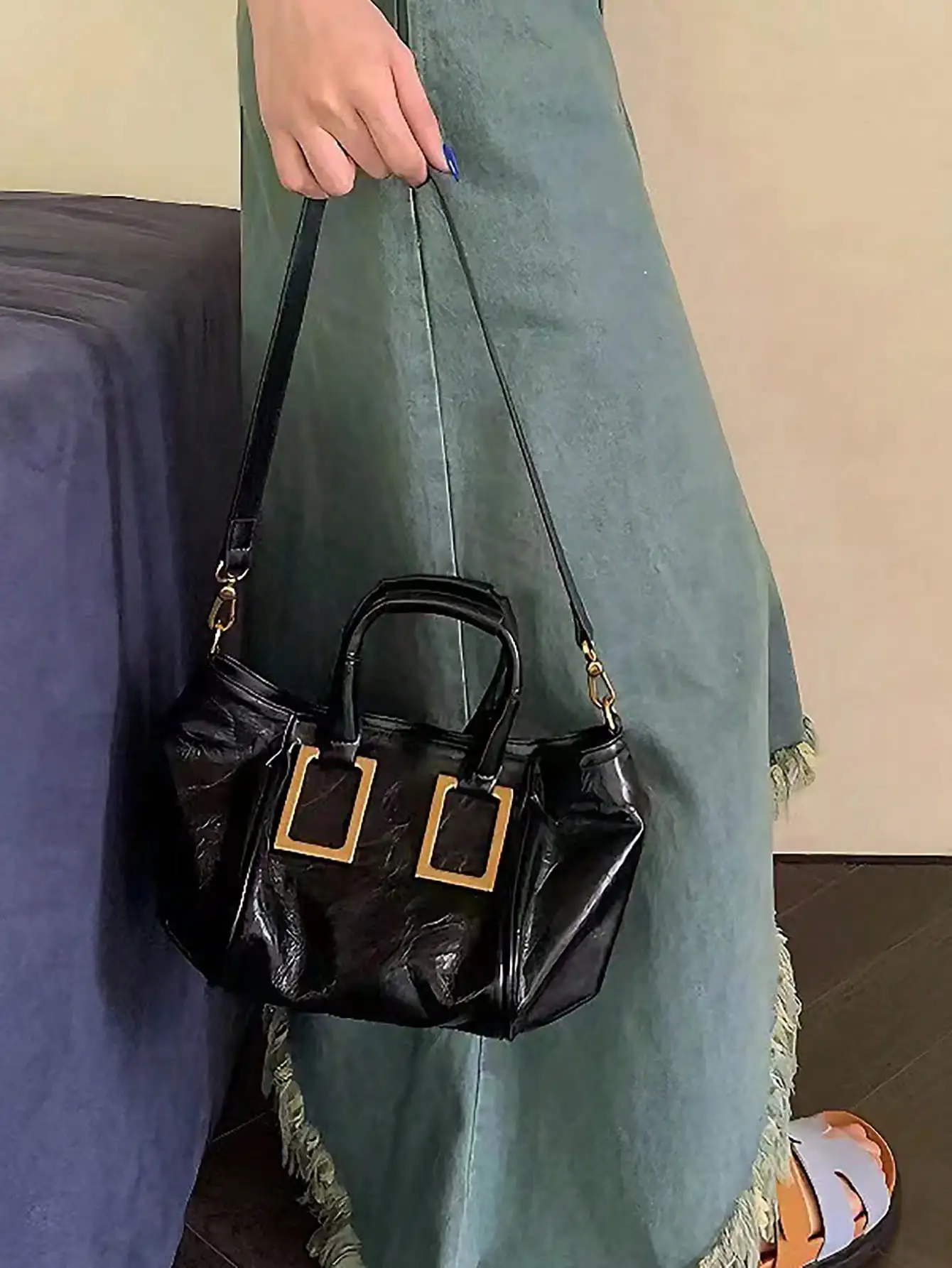 Faux leather French vintage handbagwomen's new shoulder messenger bagdaily use messenger bag