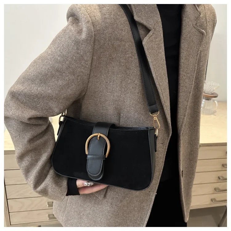 Damen-Umhängetasche aus Wildlederimitat, Unterarm-Umhängetasche, Reißverschluss, modische Umhängetaschen für kleine quadratische Taschen, geeignetes tägliches Outfit – Detail 10