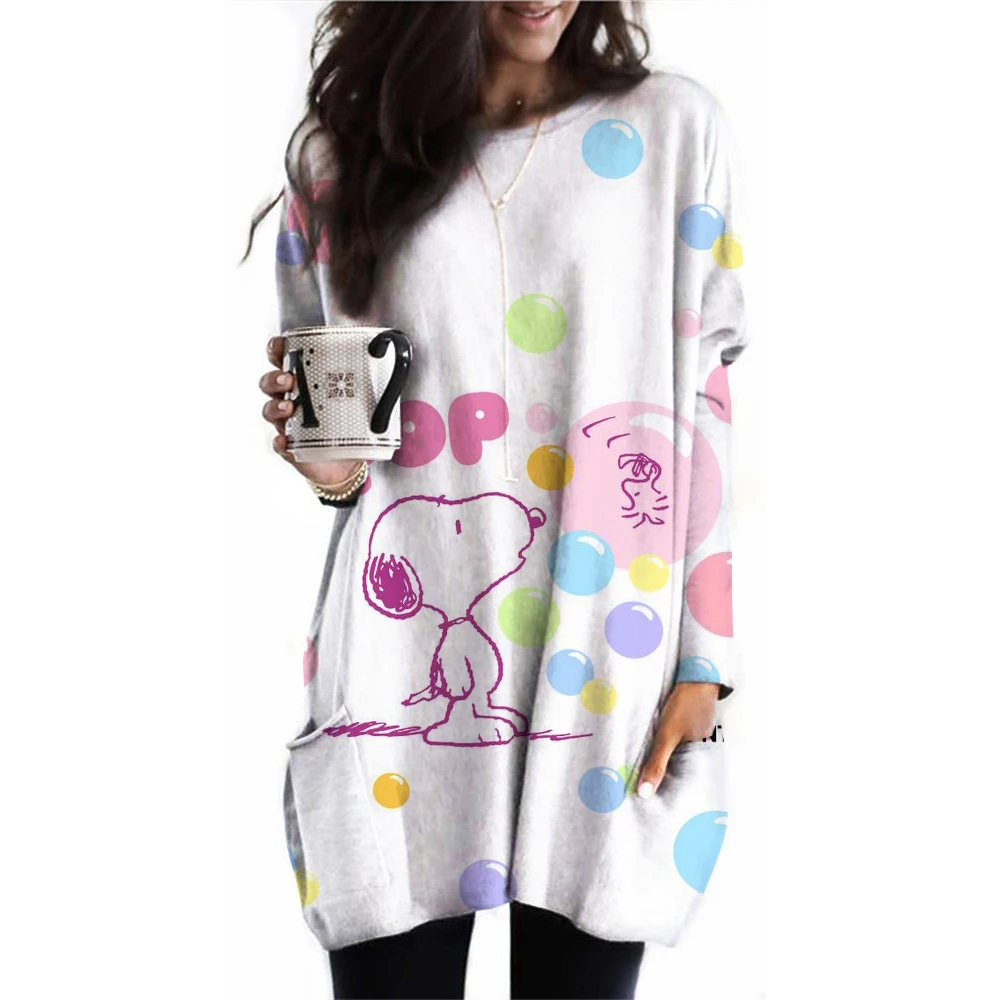 Women\'s round neck long sleeved daily fashion oversized sports shirt Snoopy print loose casual pocket T-shirt hooded pullover