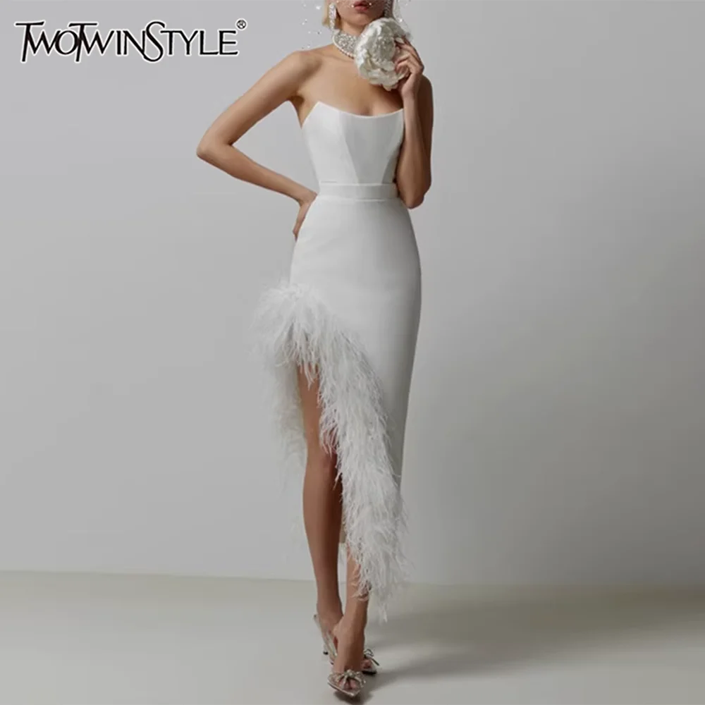 

TWOTWINSTYLE Solid Slimming Spliced Feathers Elegant Dresses for Women Strapless Sleeveless Tunic Spliced Fashion Dress Female