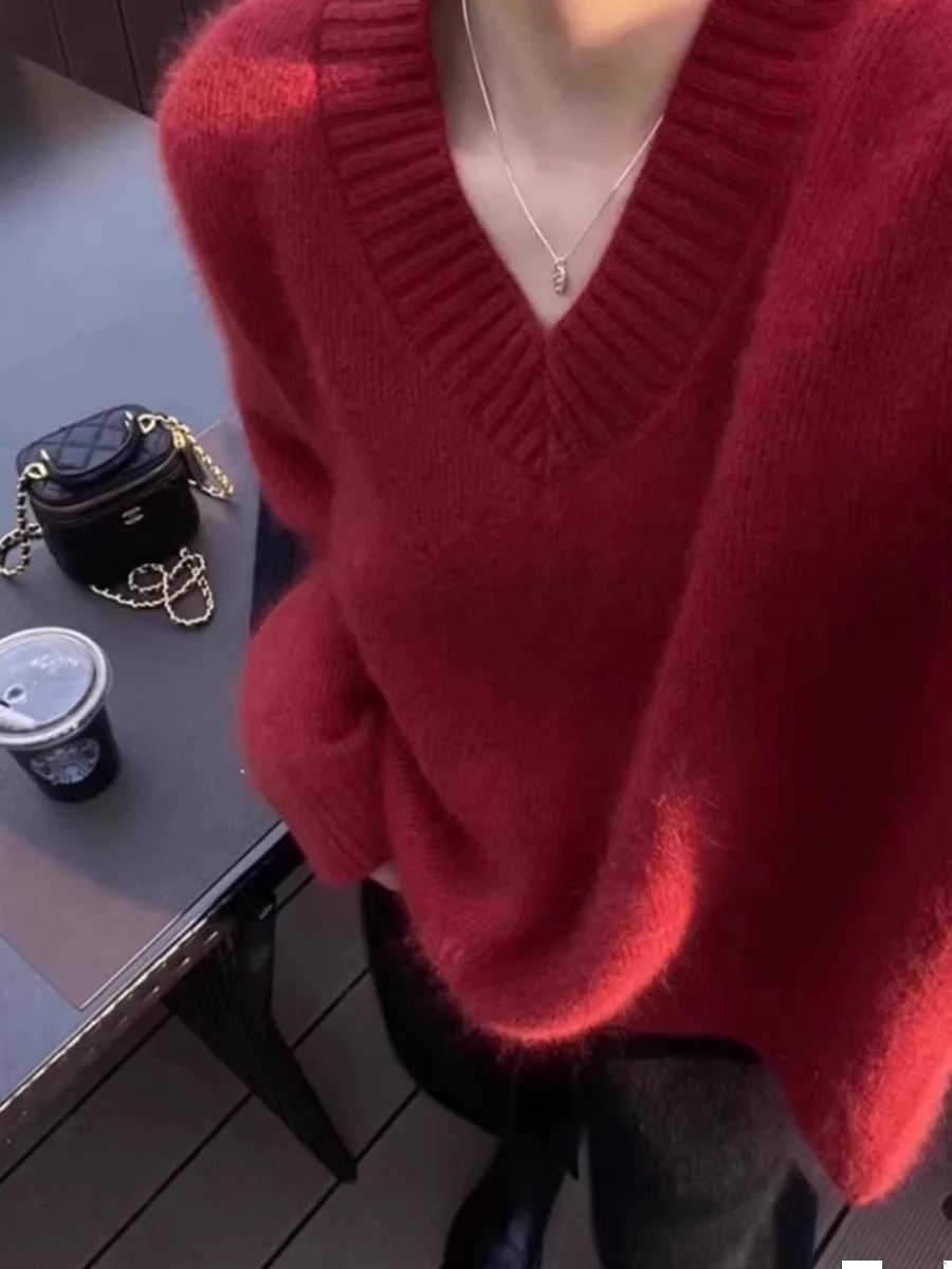 Sweter damski z angory, luźny, w stylu lazy fashion, z dzianiny wełnianej, z dekoltem w serek, na jesień i zimę, czerwony, duży rozmiar.