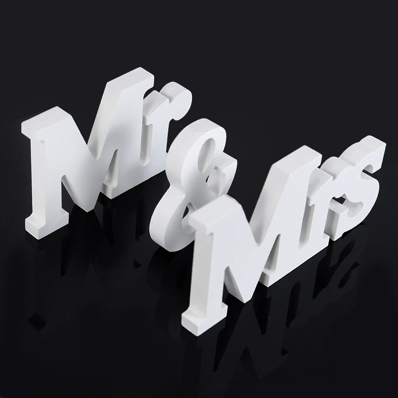 Mr & Mrs Letters Wedding Centerpieces Tabel Decoration White Wooden Letter Standing Sign Ornaments For Married Party Home Decor