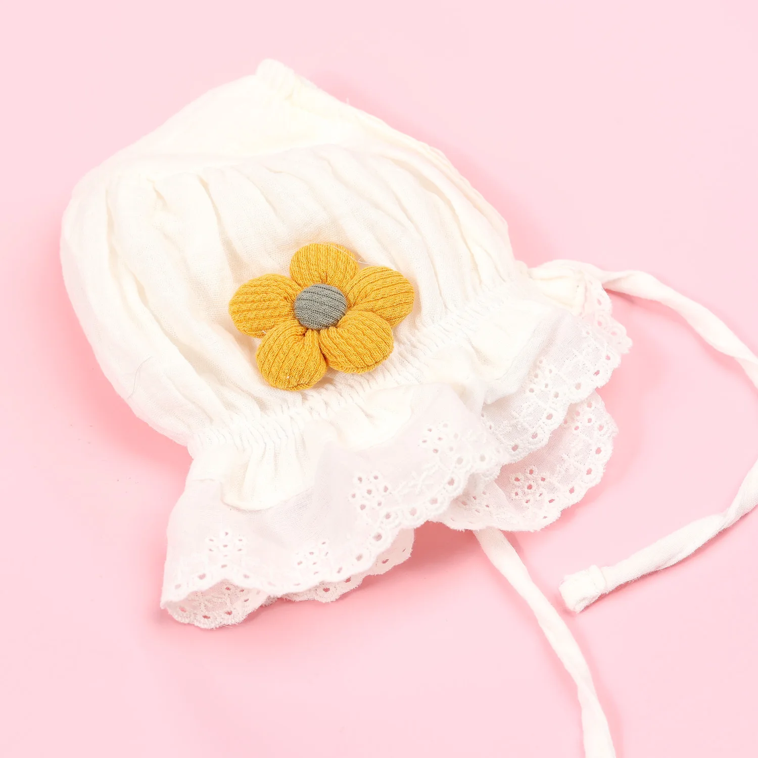 Gorro de algodón suave para bebé, gorros de Color sólido para niña recién nacida, sombrero de princesa con flores de encaje para bebé de 0 a 12 meses