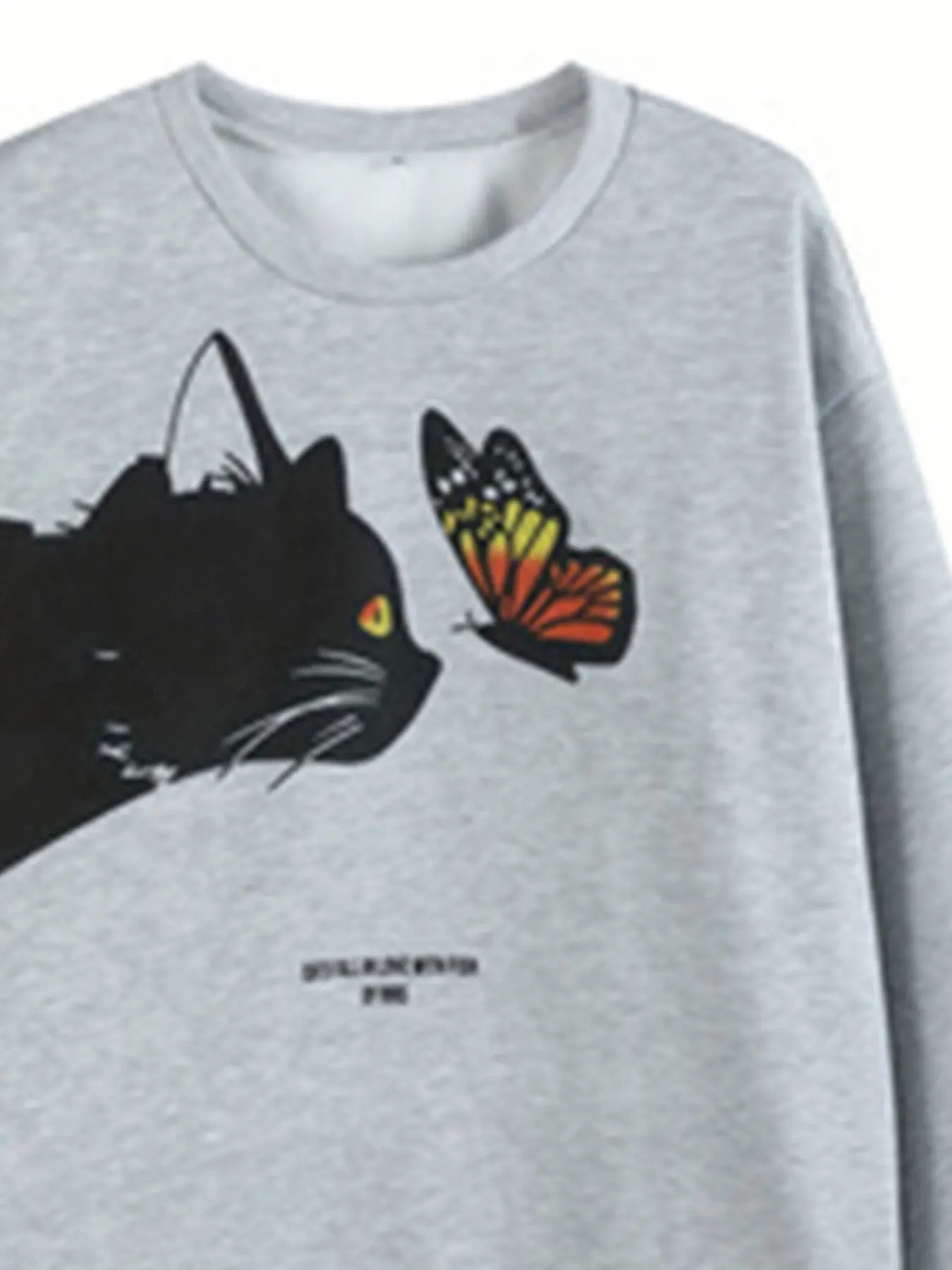 Camisola de manga comprida com gola redonda feminina, com estampa carta e gato e borboleta, tamanho positivo, camisola casual