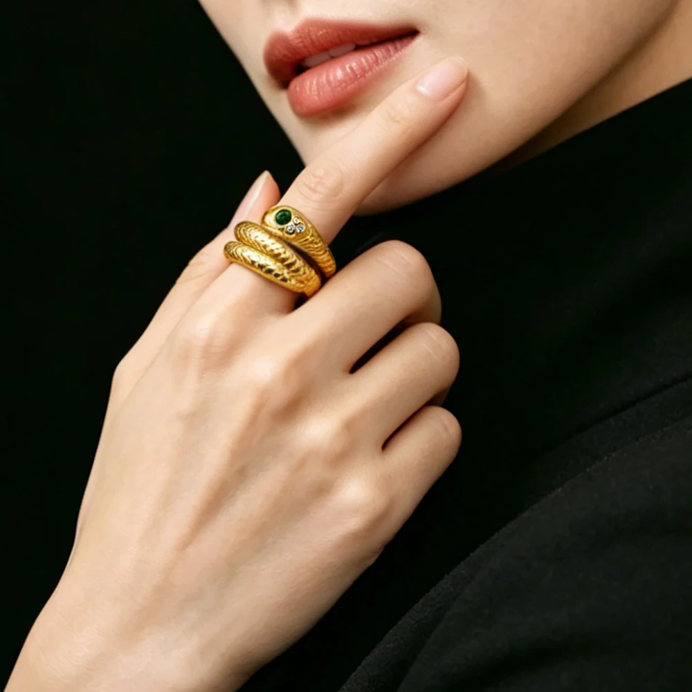Cross-Border European and American Stainless Steel Electroplated 18K Gold Green Diamond Snake Ring, Niche Personality Trendy Light Luxury Fashion Commuter Ring