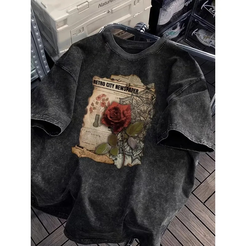 Vintage Washed Black Newspaper Red Rose Print T-Shirt Distressed Gothic Floral Newspaper Tee Casual Loose Fit Y2K Short Sleeved