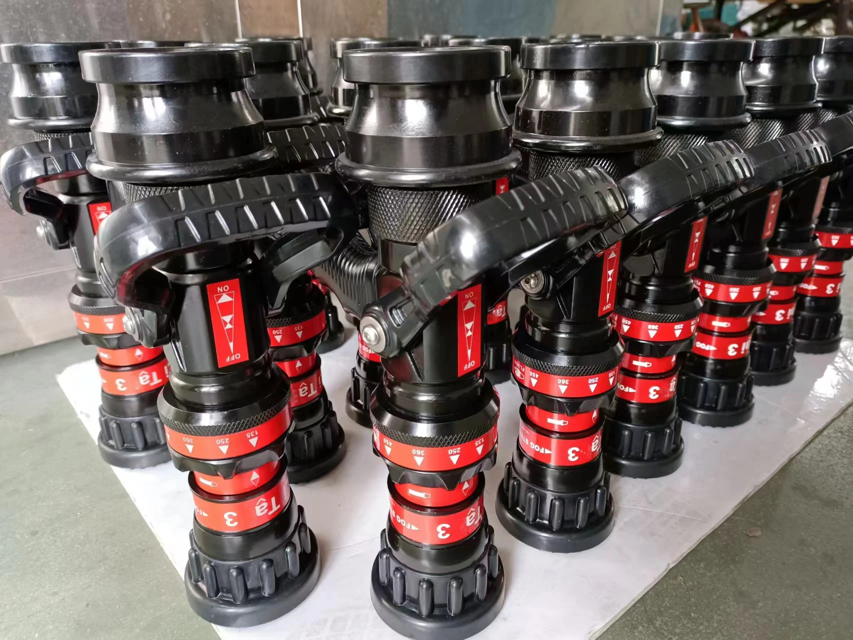 หัวฉีดอเนกประสงค์ MPN สำหรับดับเพลิงและกู้ภัย