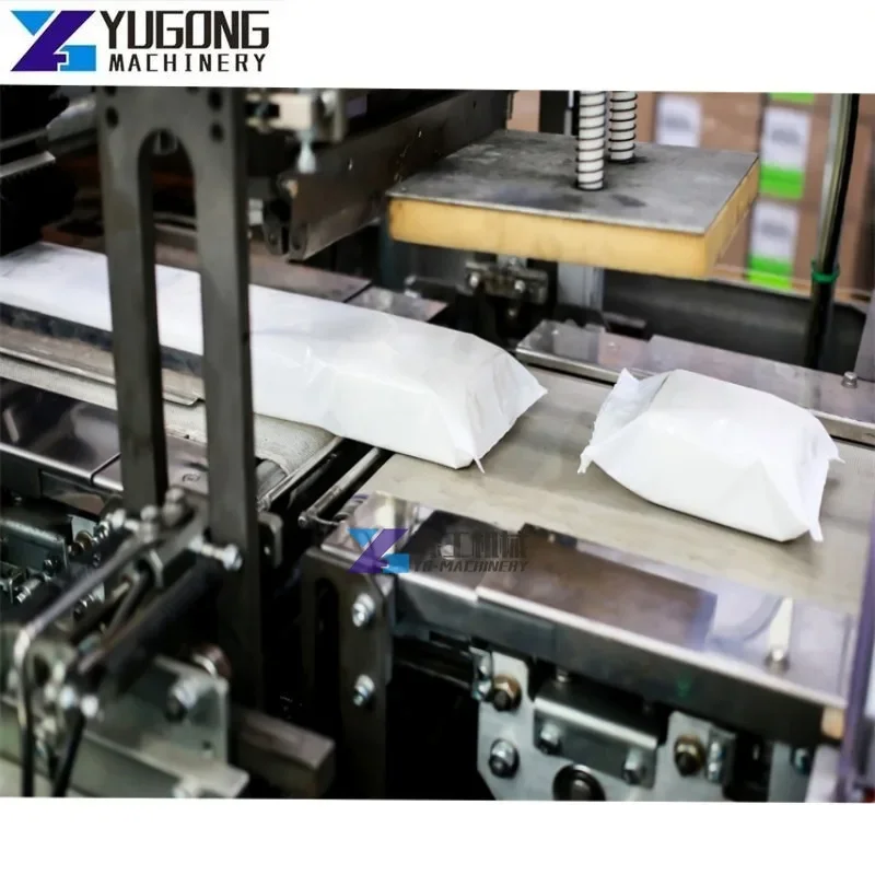 High Efficiency 30~120pcs Full Automatic Wet Wipe Making Machine Wet Tissue Production Line Roll Type Wet Tissue Machine