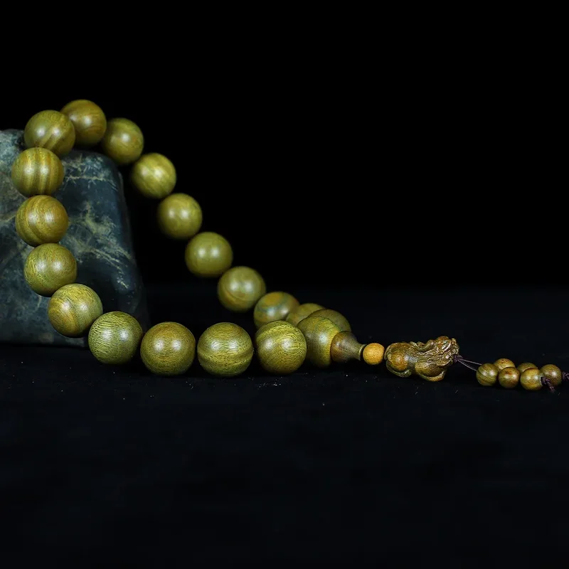 Argentina green sandalwood 100 old material 20mm Buddha bead 19 hands PI xiu Buddha bead car pendings hand string