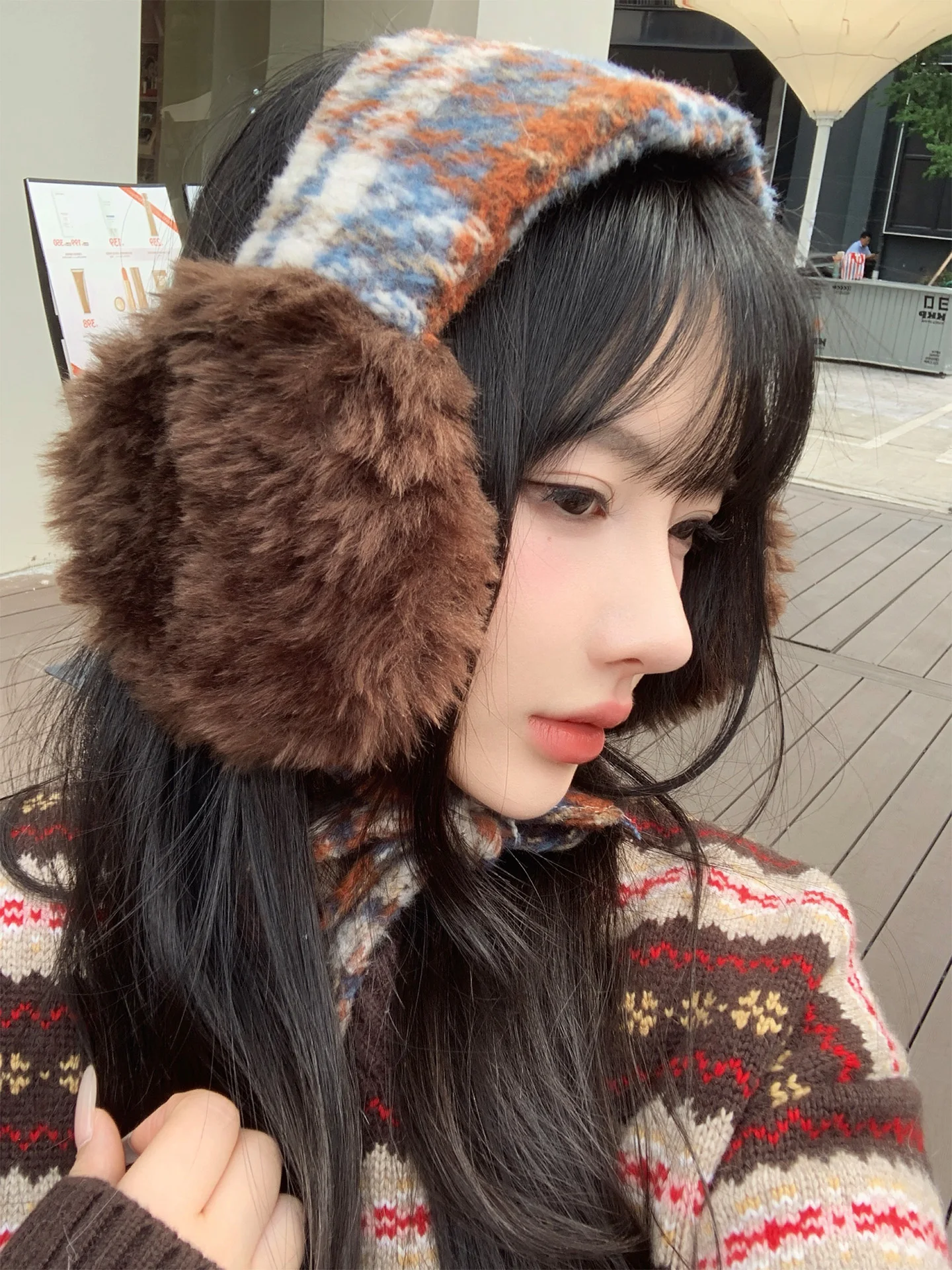 cache-oreilles-d'hiver-pour-femmes-en-peluche-epaisse-a-nouer-au-design-elegant-cache-oreilles-polyvalents-et-chauds-pour-le-cyclisme-et-les-activites-de-plein-air