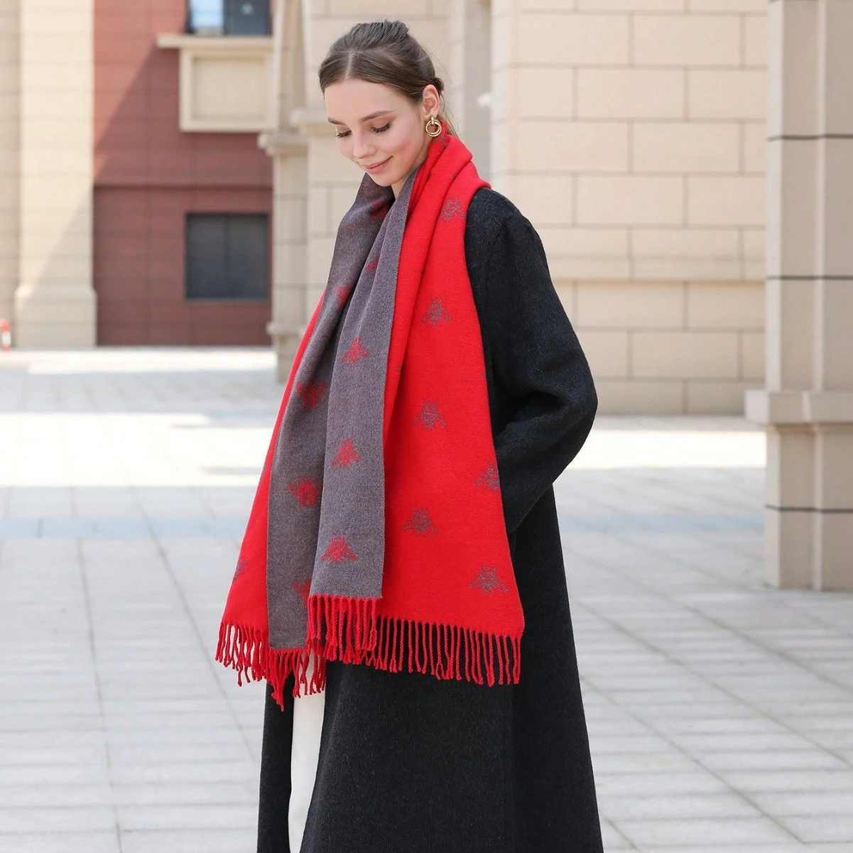 

Двусторонний зимний кашемировый шарф, женский роскошный женский шаль с принтом пчел, шарфы, женское толстое теплое одеяло, подарок, Echarpe, пашмина