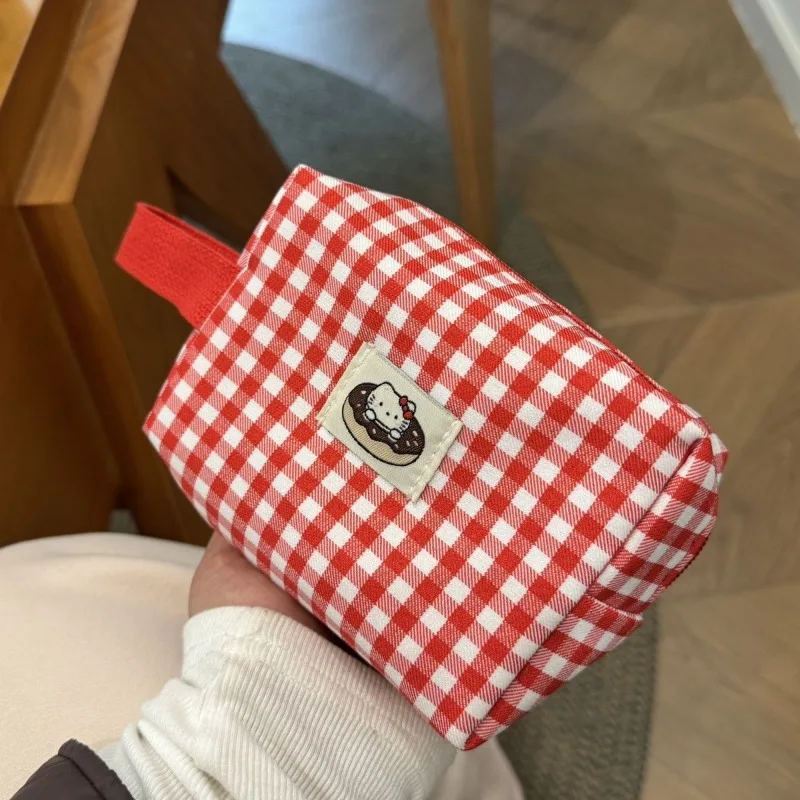 

Косметичка Hello Kitty, портативный клатч, кавайный органайзер для макияжа, женский набор туалетных принадлежностей, большая вместительная дорожная сумка для хранения