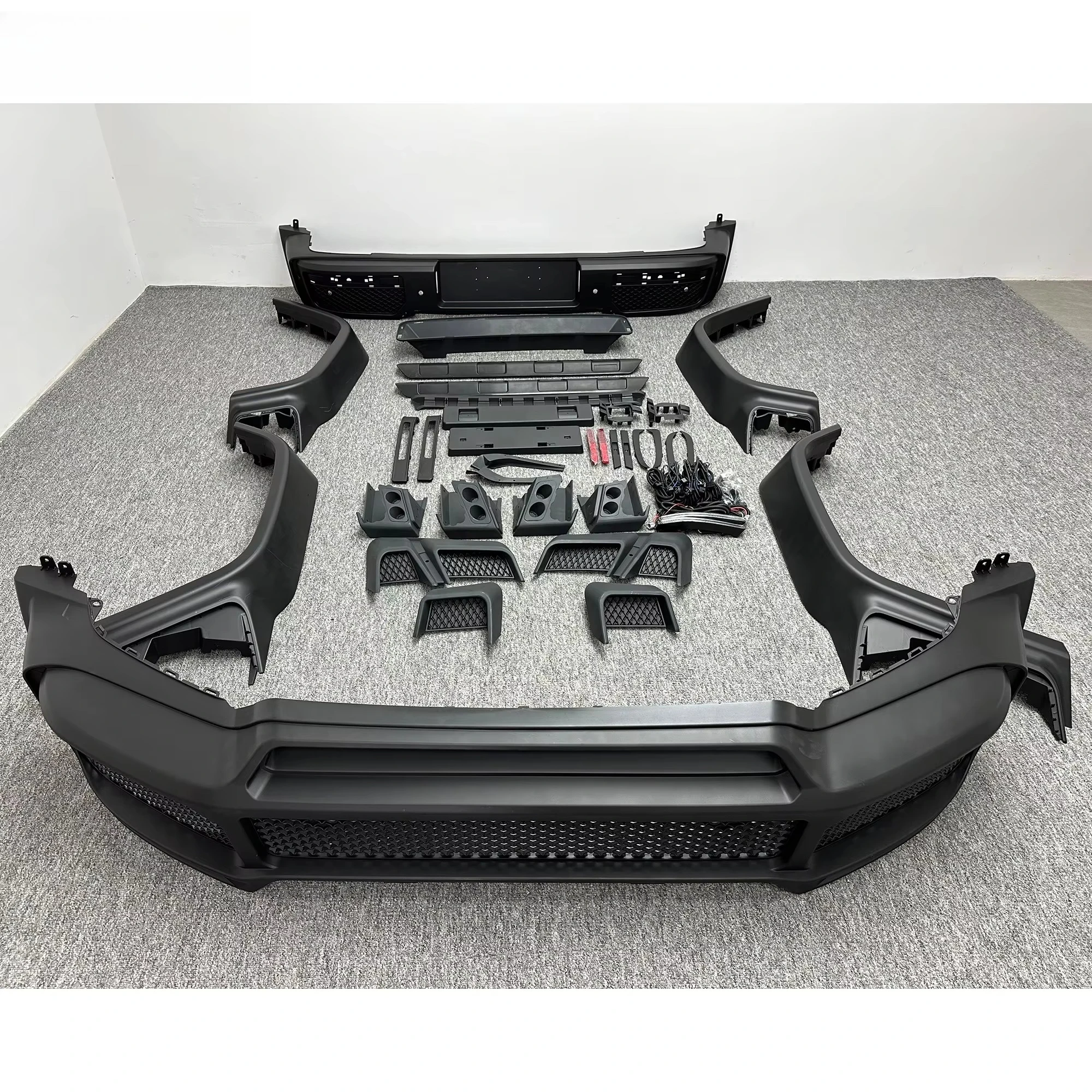 B Style Car PP Material Body Kit for  Benz G-Class G Wagon W464 G500 G550  G63 2019-2024 Fender Flares Front Bumper