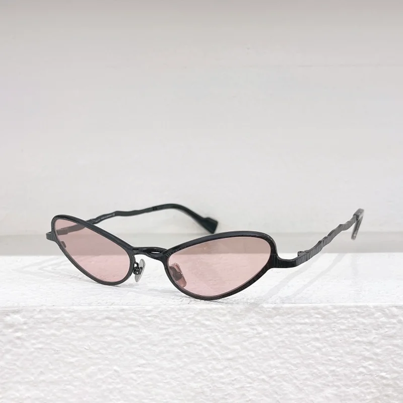 

INS Fashion Retro Cat Eye Sunglasses Men Shades Classic Niche Black Sunnies Pink Lenses Hand Craft Alloy Solar Glasses Male