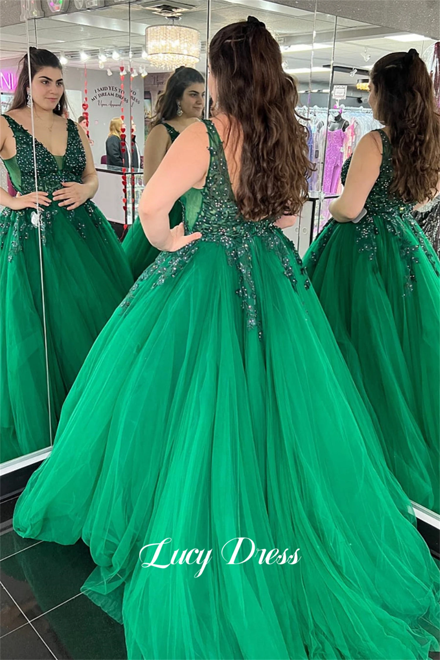 

Lucy Green Line A Applique V-neck Ball Gown Long Wedding Party Dress Womens Dresses Luxury Evening Women 2024 Graduation Prom