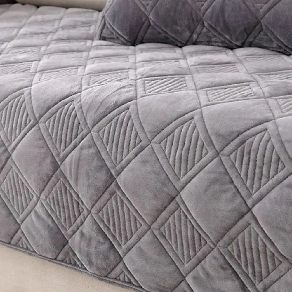 

Universal European Style Sofa Cover Thickened Quilted Pattern Couch Covers Breathable Soft Furniture Protector Living Room