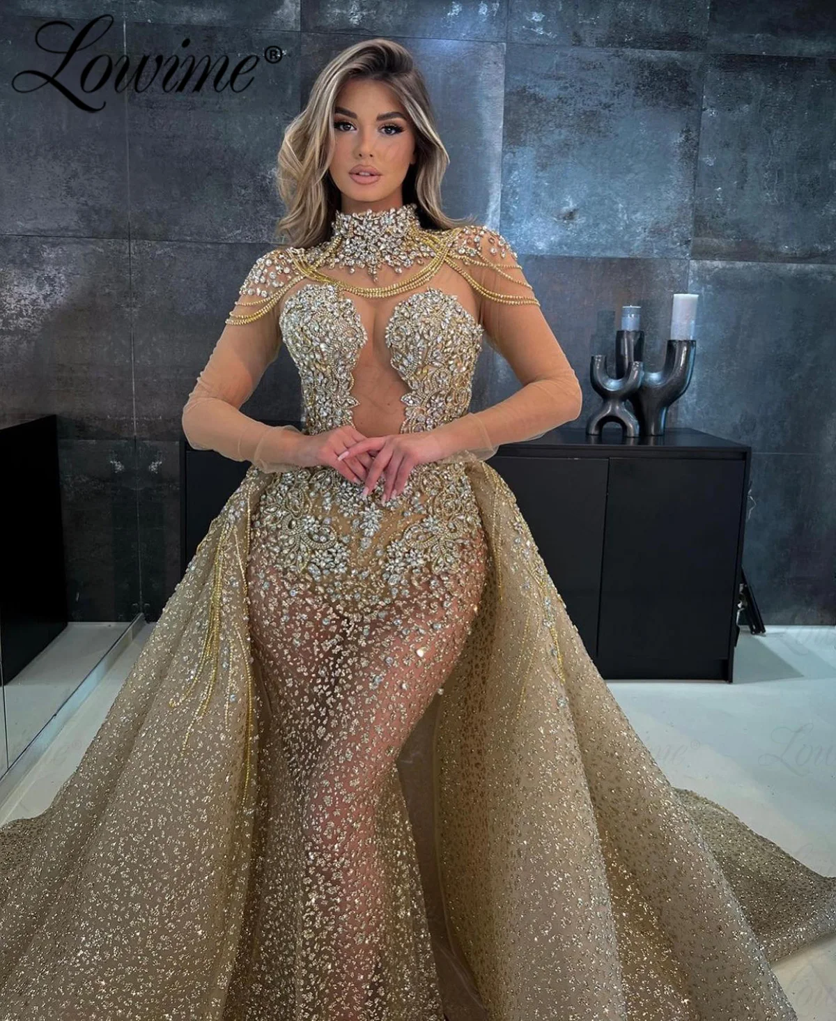 Gold Glitter Celebrity Dresses Crystals Long Sleeves See Through Mermaid Party Dress With Detachable Train Luxury Evening Gowns