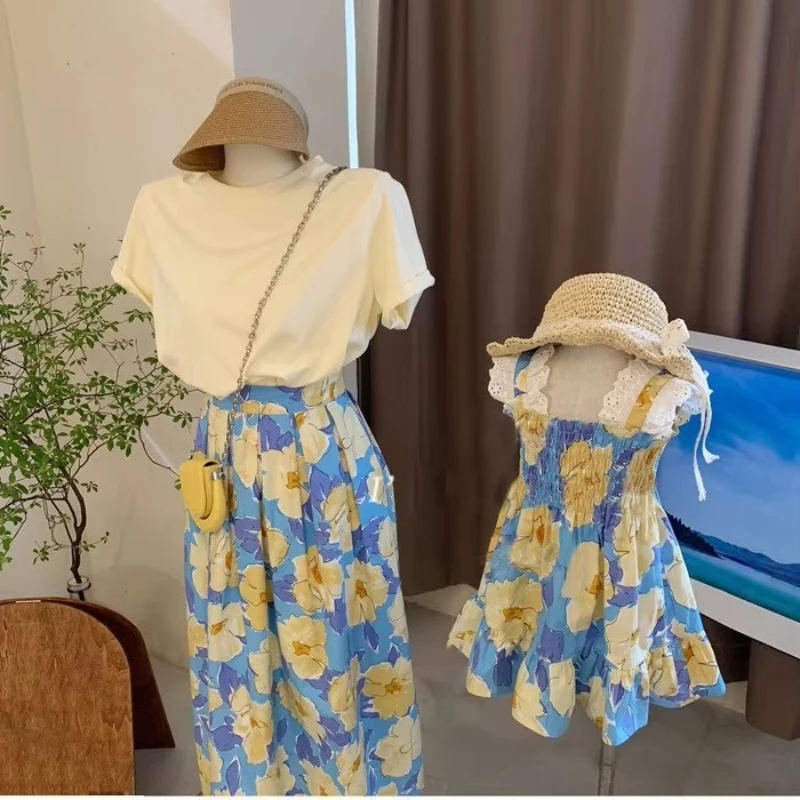 Vacation Look Mother Daughter Clothes Women T Shirt Skirts Two Piece Set Baby Girls Beach Floral Dress Family Matching Clothing