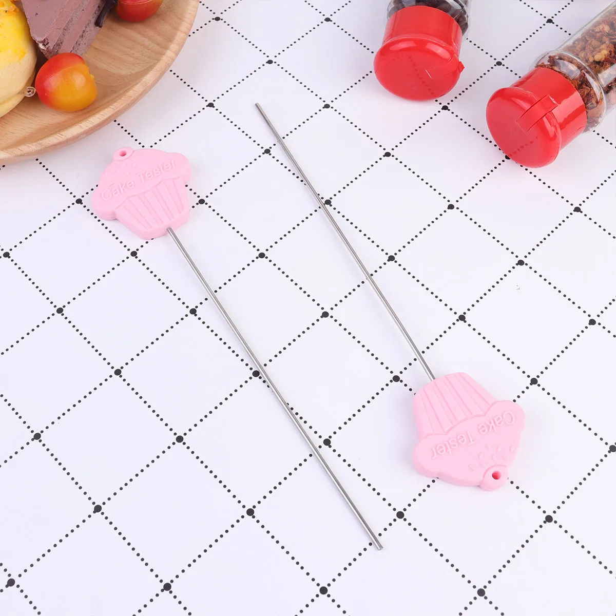 

2Pcs Stainless Steel Cake Tester Easy to Use Clean Insert Wire Baking Tool for Cake Bread Muffin Testing Pink Baking Tester