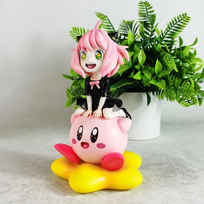 SPY×FAMILY Anya Forger 19 cm Anime Action Figure PVC da collezione Decorazione da scrivania Kirby Figurine Giocattolo personalizzato Regalo per il compleanno