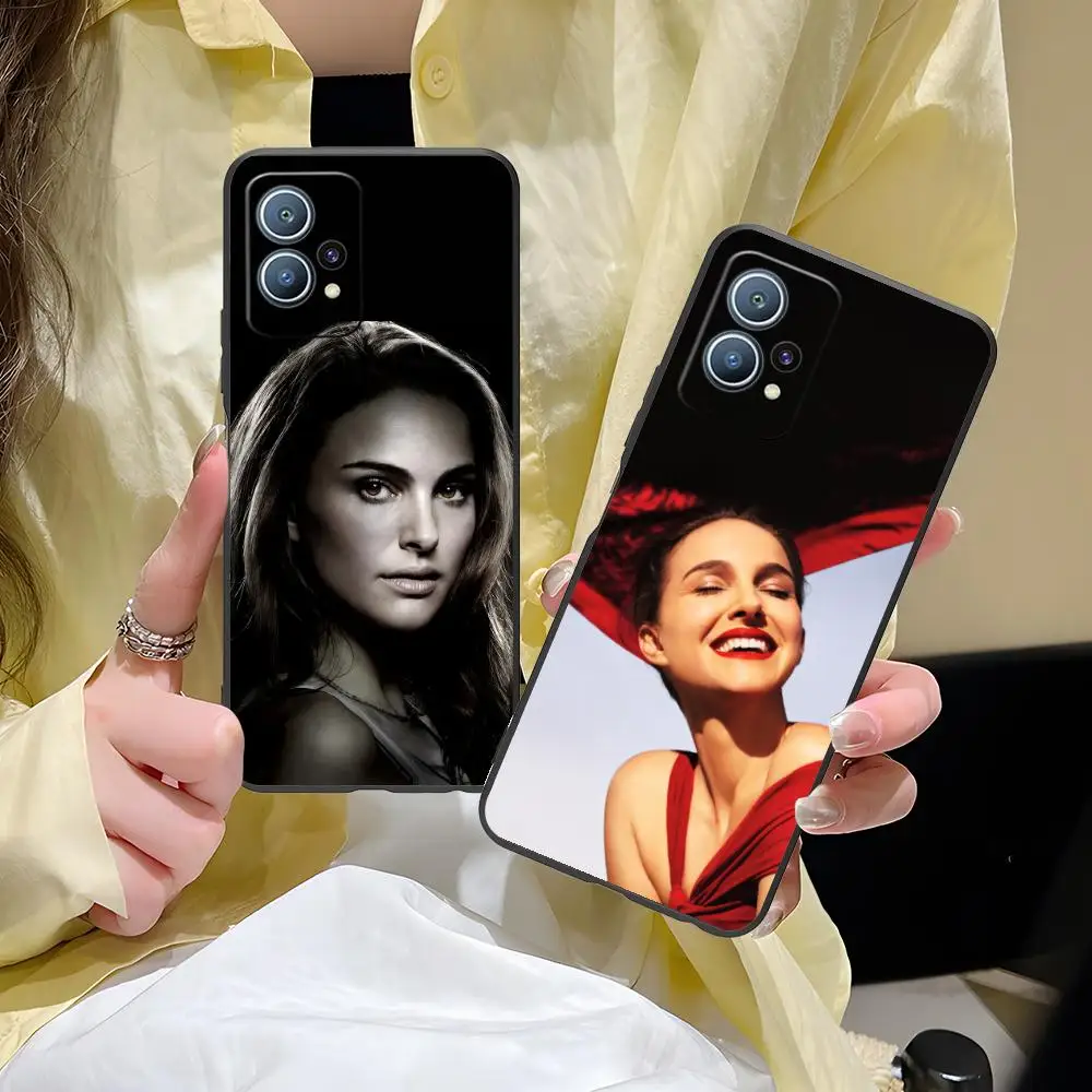 Natalie Portman Mob…