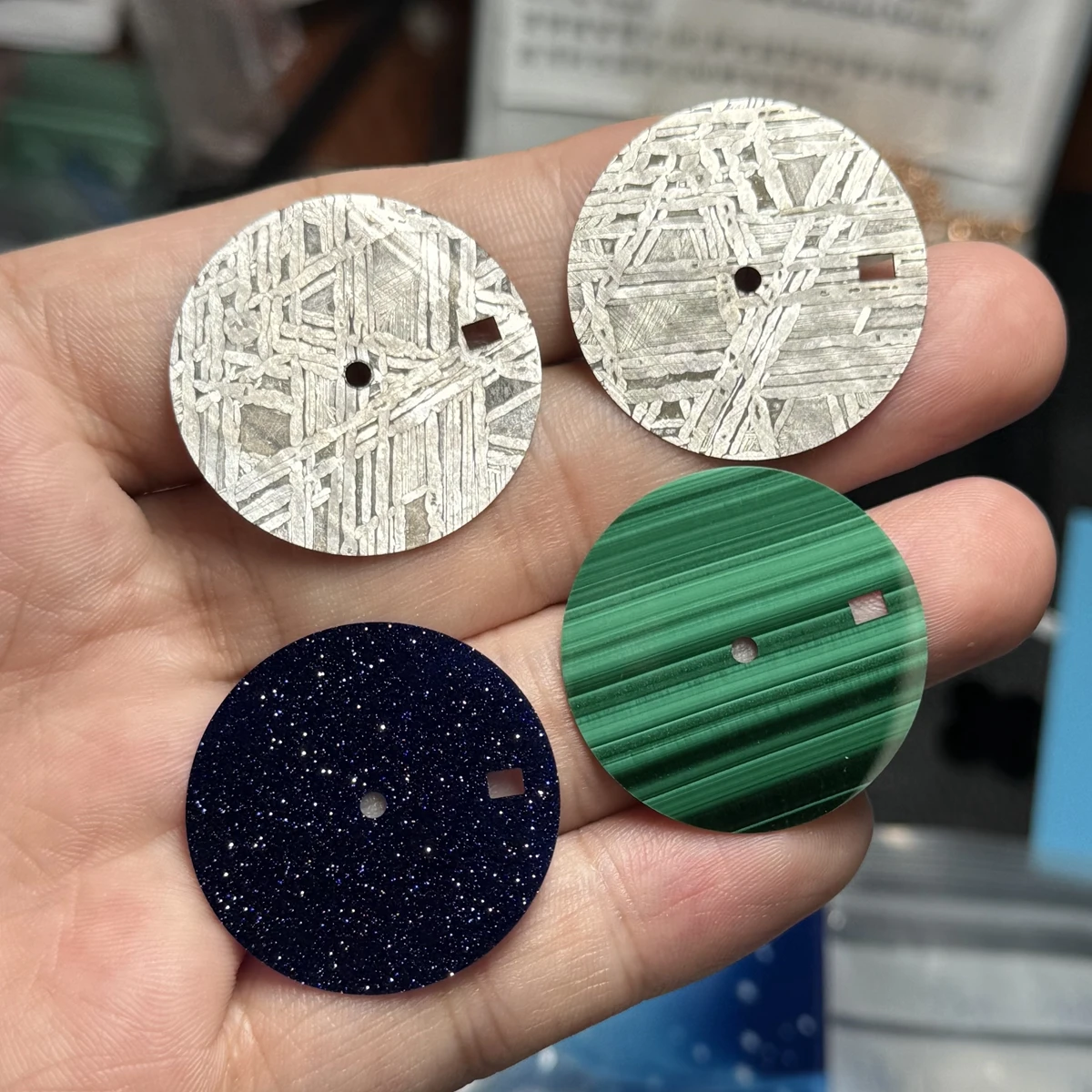 Round Meteorite NH35 Watch Dial 28.5x0.4mm Natural Green Malachite 33.7x0.4mm Blue Sandstone Thin Slice Dial Watch
