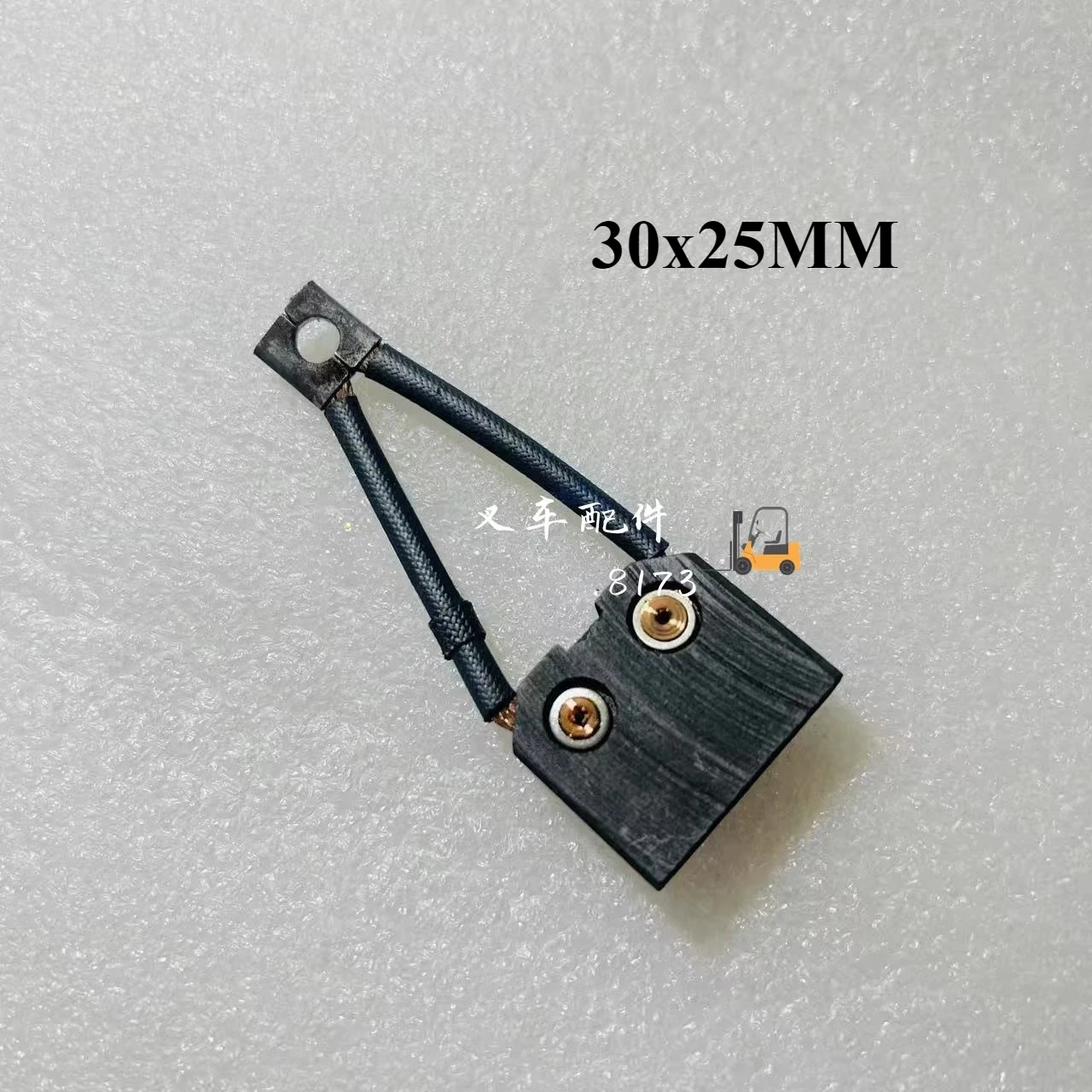 

Для Toyota 7FB 7FB15 20 25 Детали вилочного погрузчика Рулевой двигатель Угольные щетки