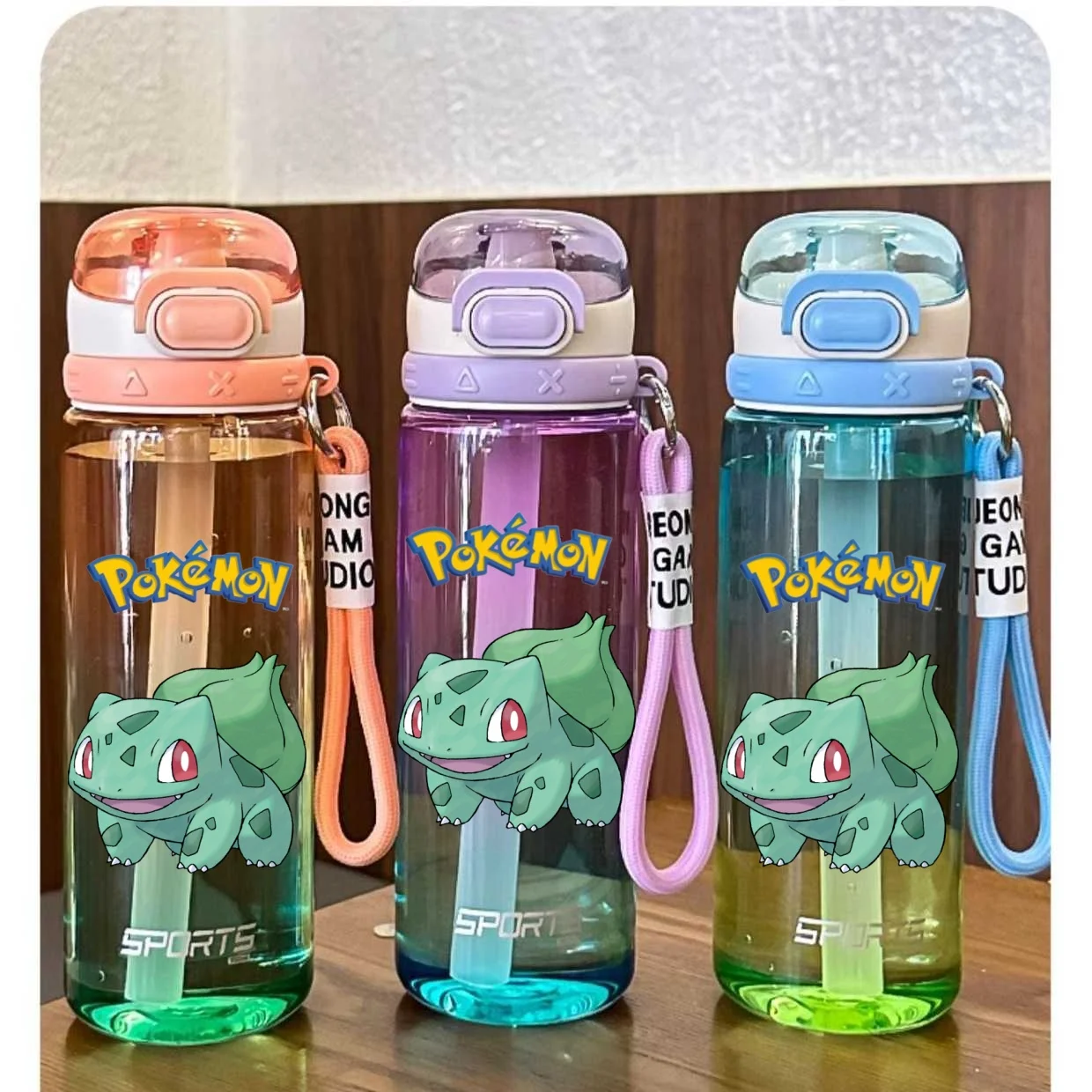 Pokemon kubek na wodę 750ML Pikachu Mewtwo wygodna silikonowa butelka na napoje ze słomką odporny na wycieki sportowy kubek na wodę dla dzieci