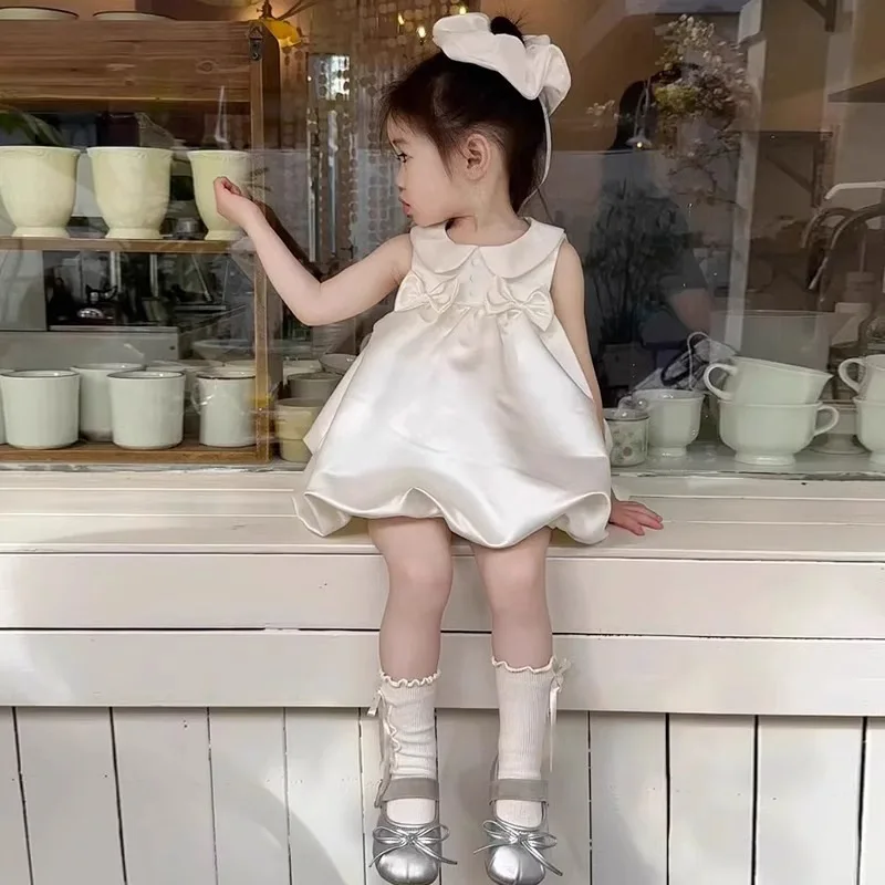 فستان موري أبيض للربيع والخريف للفتيات على الطراز الكوري ملابس أطفال أوائل الخريف بأكمام طويلة جديد مطوي من الدانتيل L