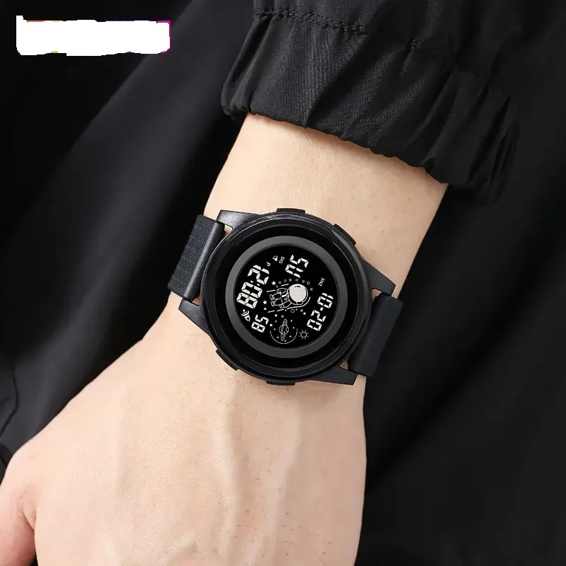 Fashion Waterproof Kids Teenager Digital Sports Watch with Stopwatch Alarm Date Astronaut Wrist Watch for Men