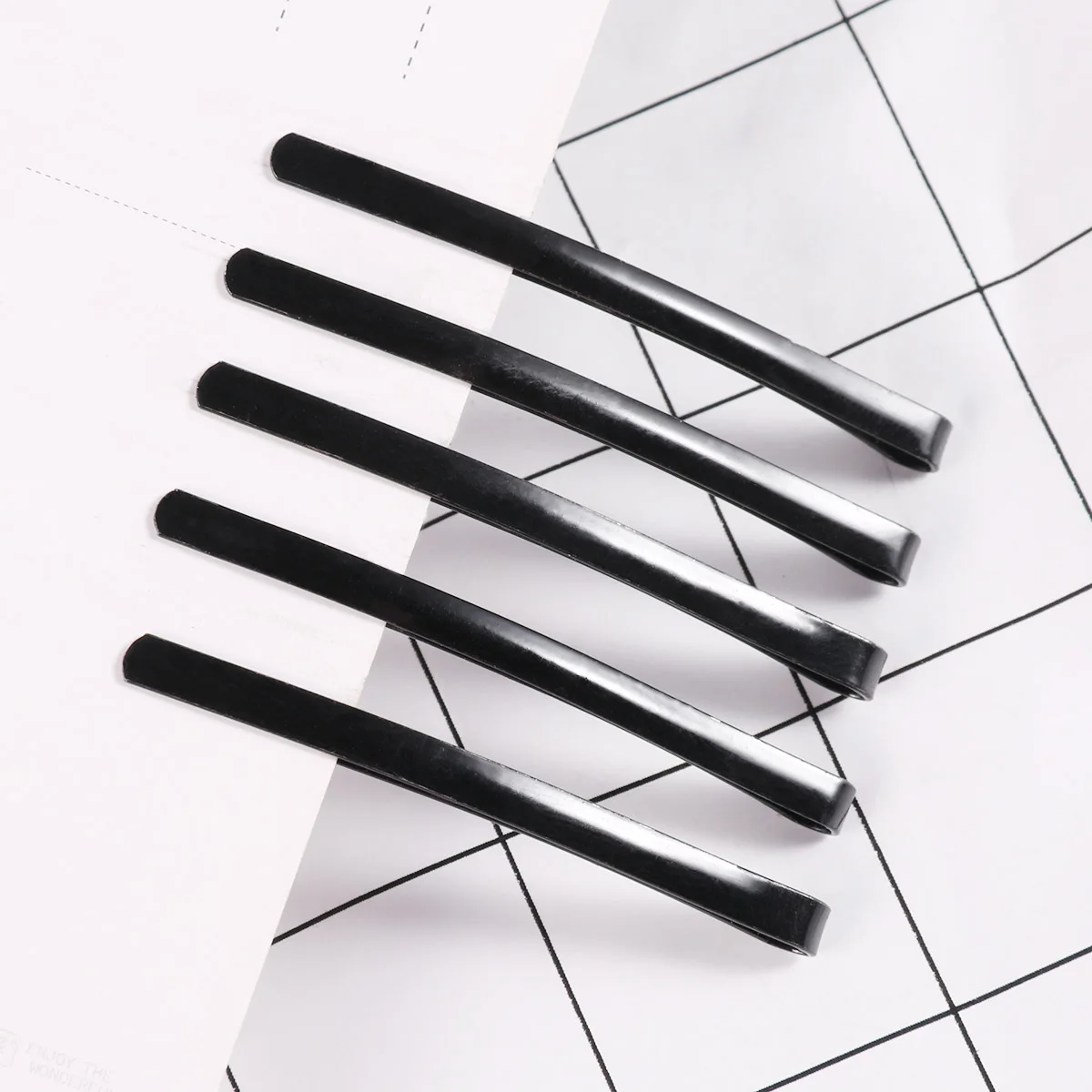 

100 Pcs Bobby Pins Hair Clips for Women Styling Accessories Black Classic Metal Hairpins Durable Reusable Travel Friendly Hold