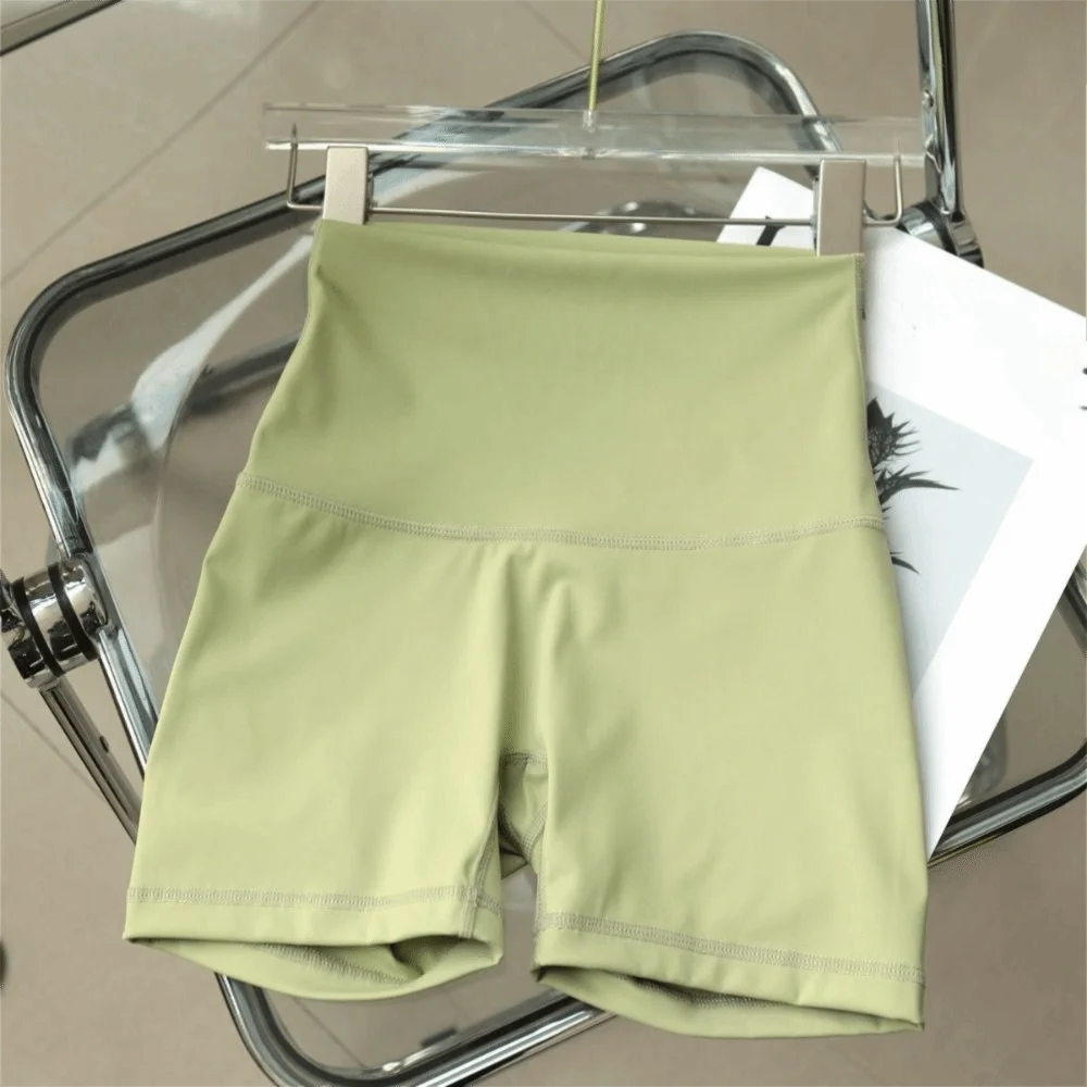 High Elastic Nylon Sports Shorts Quick-Dry Stretch Compression Fit Running Shorts Butt-Lifting Design 3-Inch Length Yoga Shorts