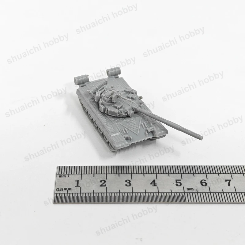 5PCS T-80B Main Battle Tank Assembly Model 1/144 Scale Miniature Combat Vehicles DIY Gifts Souvenirs for Military Enthusiasts