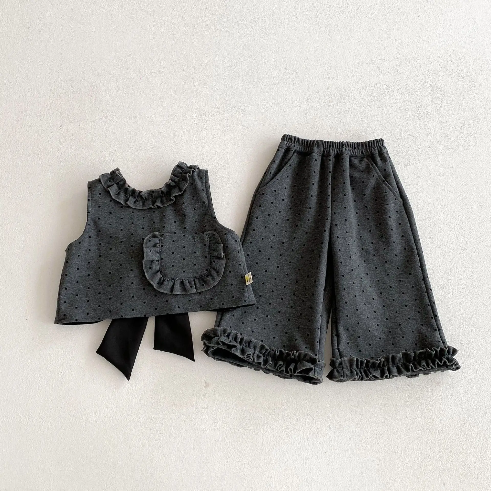 2026 Spring New Baby Sleeveless Clothes Set Girls Cute Polka Dot Bow Vest + Lace Wide Leg Pants 2pcs Suit Cotton Toddler Outfits