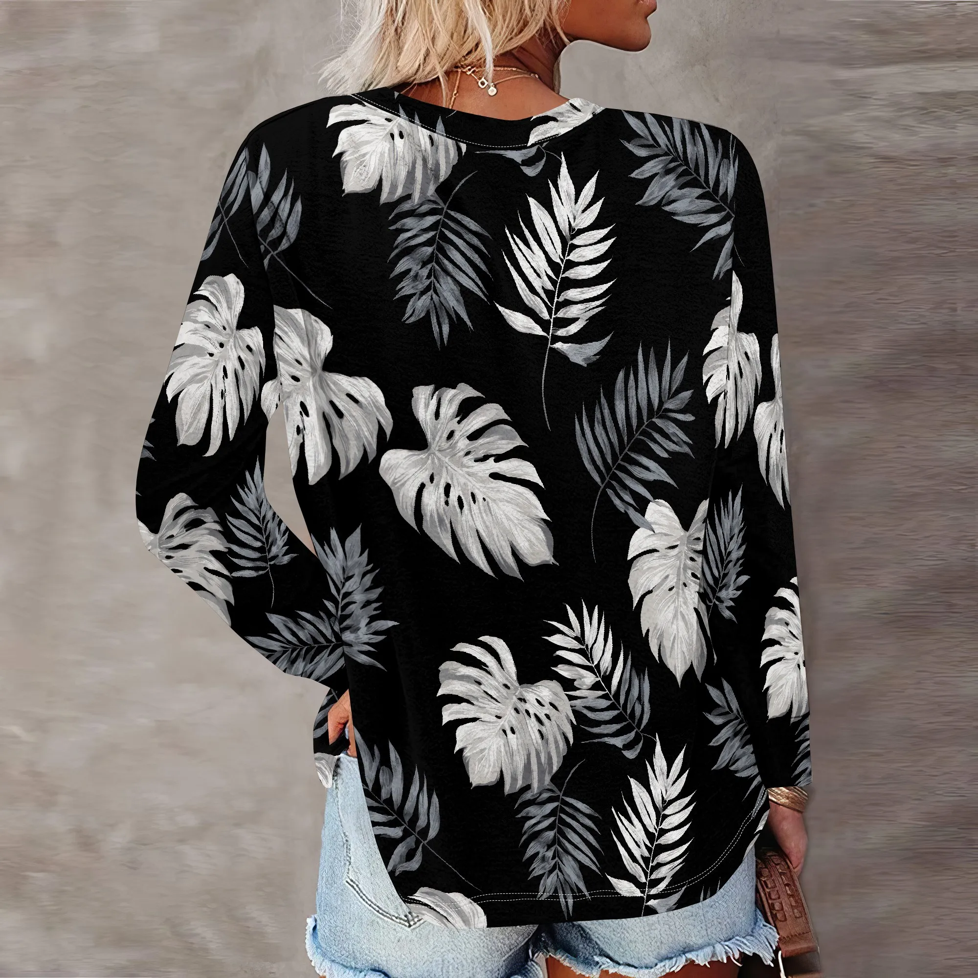Long Sleeve Shirts for Women 2025 Fall Fashion Basic Trendy Crew Neck Floral Printed Casual Tops