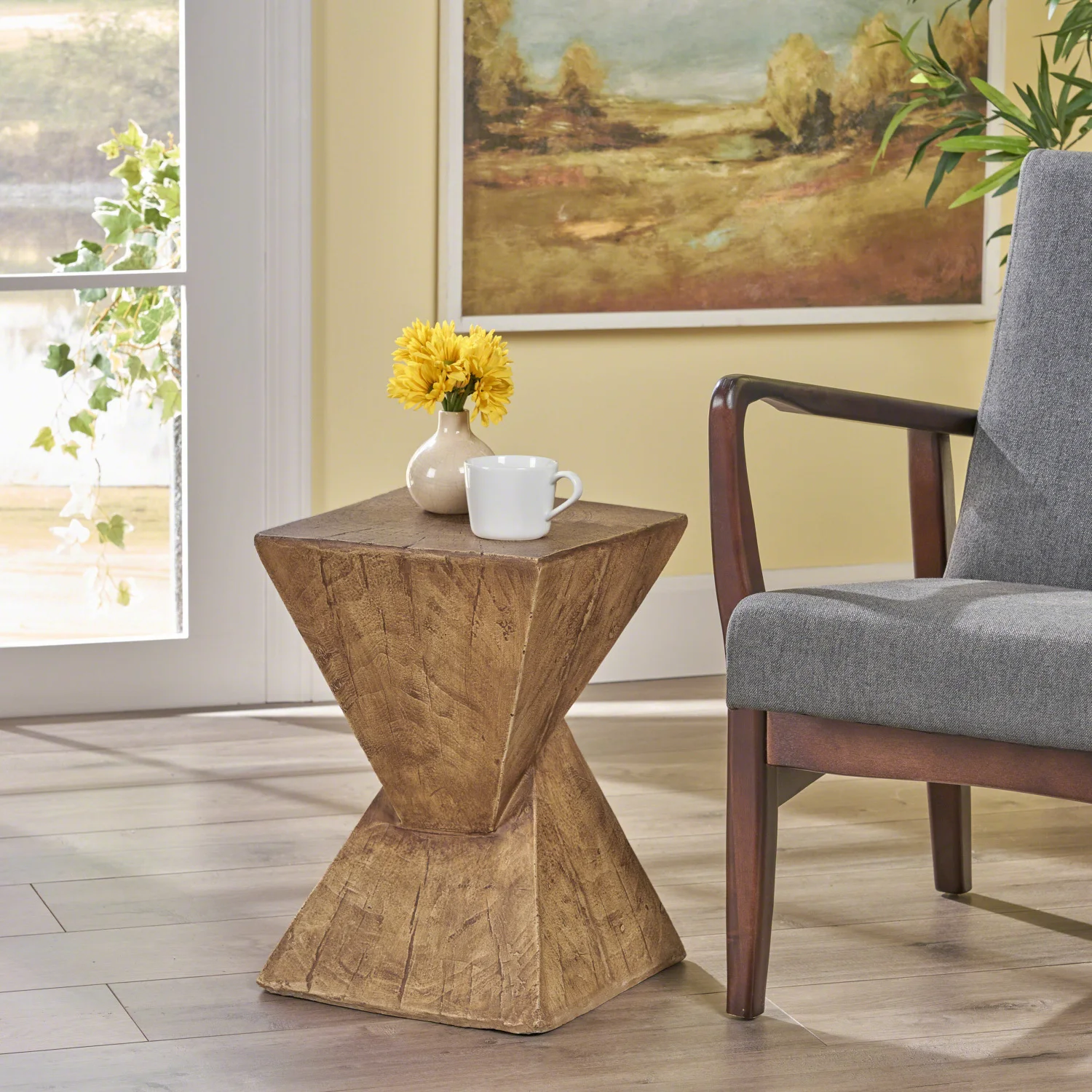 

TESS SIDE TABLE