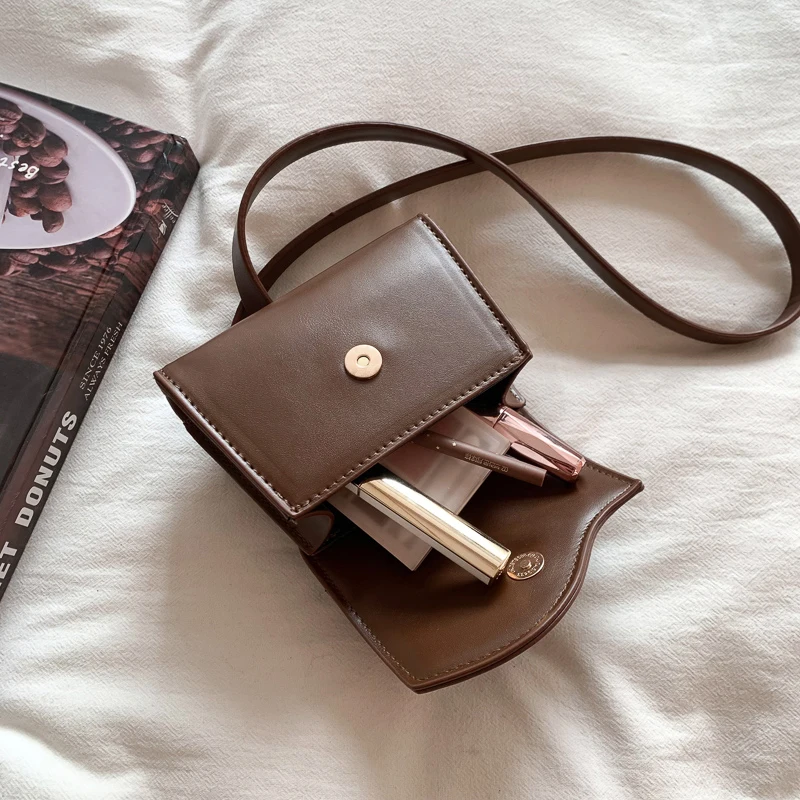 Kobiety w stylu Vintage torby na jedno ramię zimowe damskie klapy Mini Bolsos moda damska Crossbody torby luksusowe skórzane torebki od projektantów