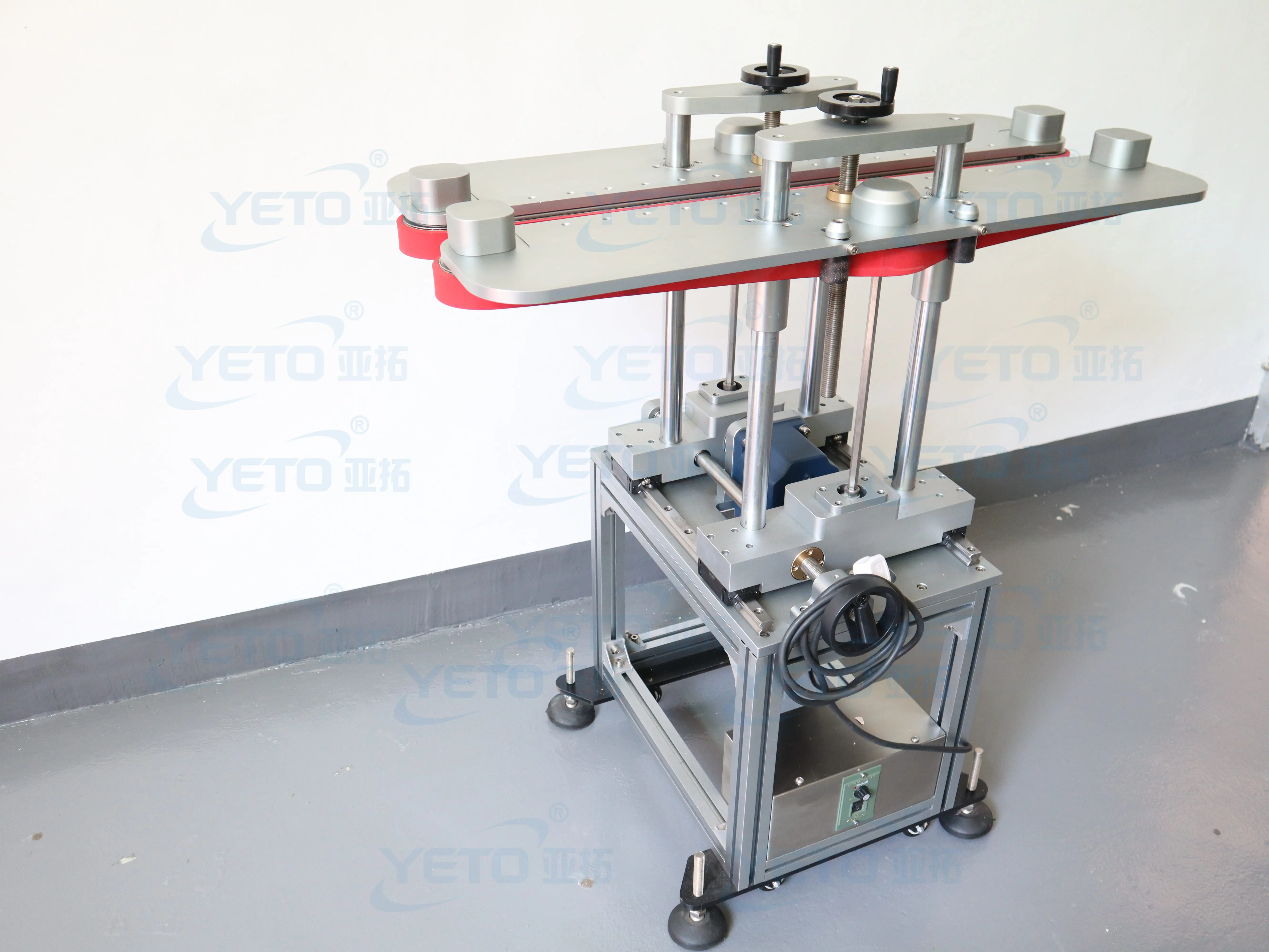 Automatic Glass & Plastic Bottle Clamp Belt Clipping Machine
