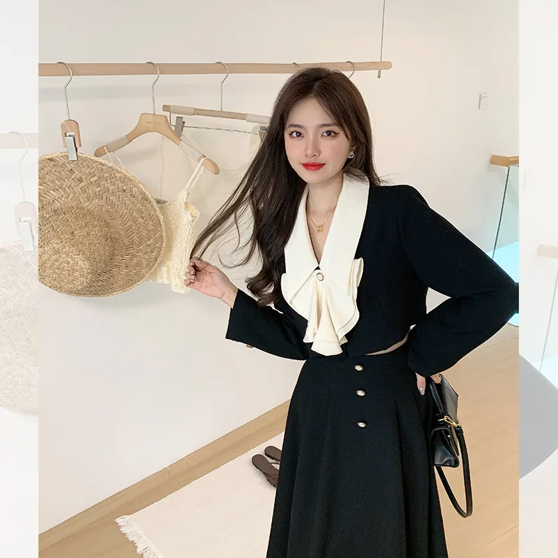 

Black lapel women's coat+skirt design sense Small autumn suit Advanced sense two-piece set