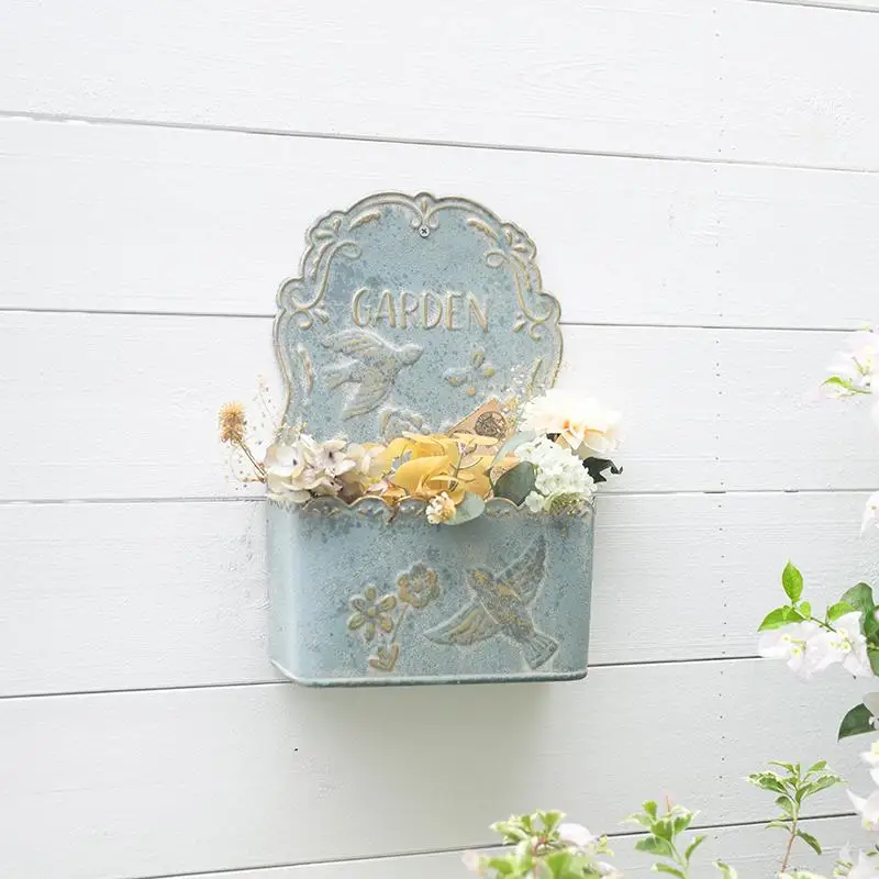 Wrought iron three-dimensional relief wall hanging flower pot outdoor courtyard garden decoration window sill succulent balcony
