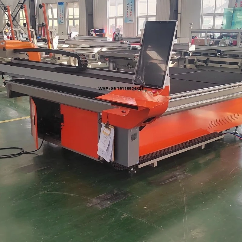 

2025 New Full Automatic CNC Glass Cutting Table Machine